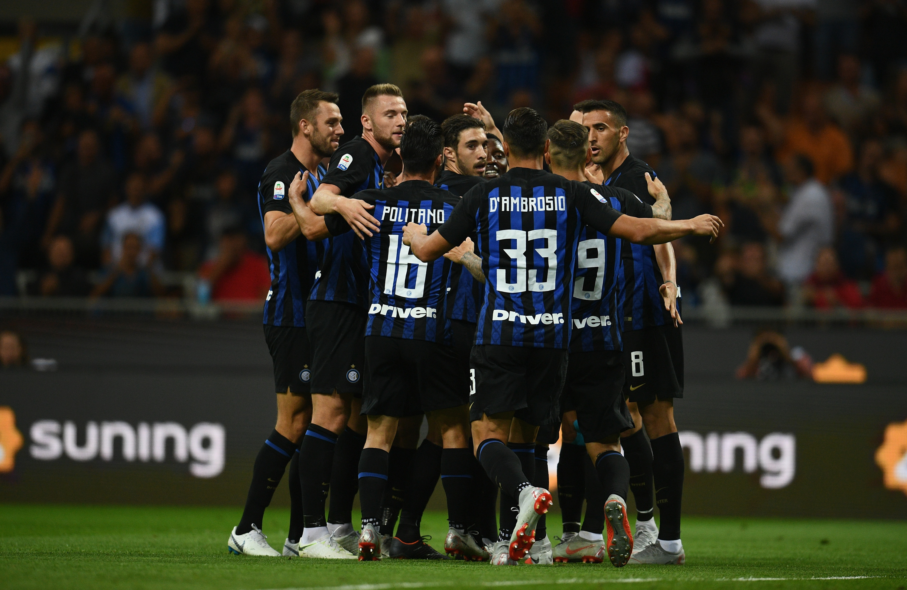 帽子戏法，费兰-托雷斯当选贝蒂斯vs巴萨全场最佳球员（费兰-托雷斯戴帽，当选贝蒂斯战巴萨全场最佳）