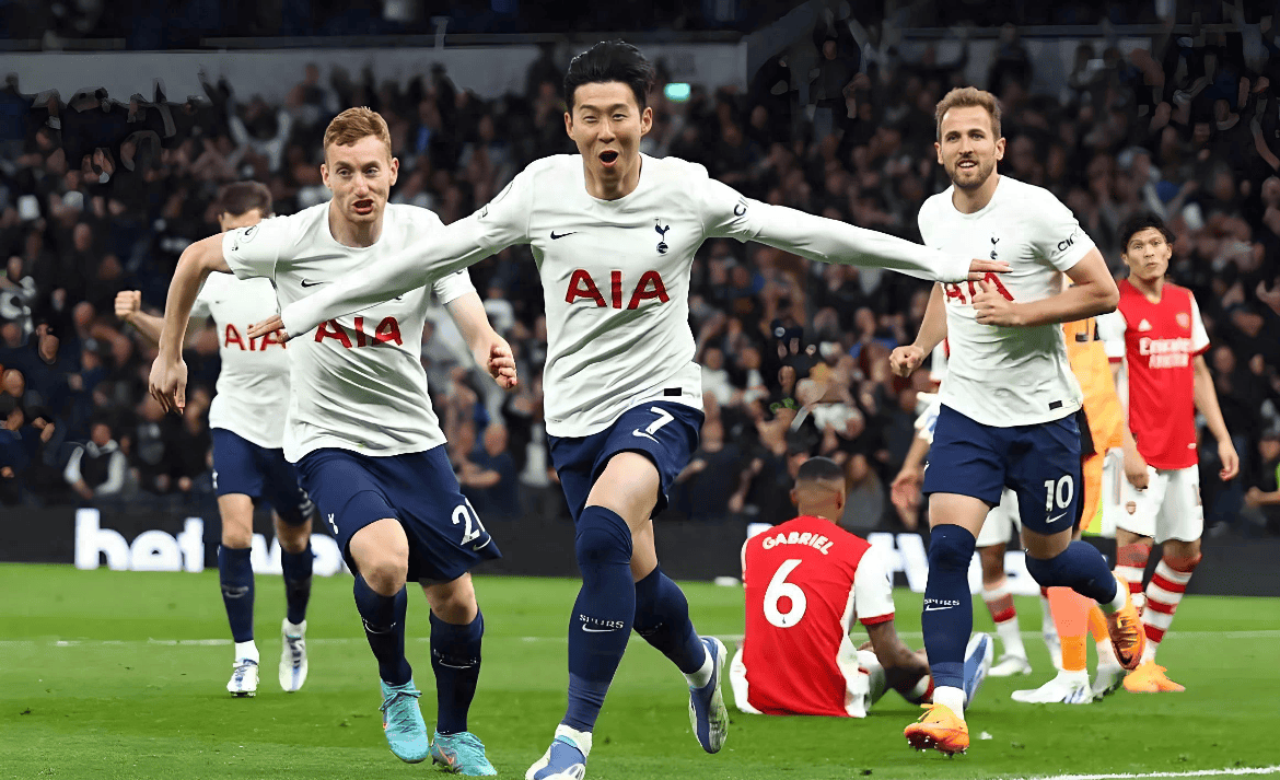 罗马诺：巴萨与多家英超俱乐部正在非洲杯考察埃永（罗马诺称：巴萨与多支英超球队在非洲杯现场考察埃永）