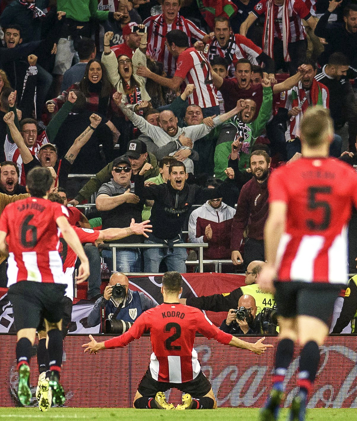 乌奈·西蒙：逼平巴黎是积极的结果，但其实我们有机会拿三分（乌奈·西蒙：战平巴黎是好事，但我们原本有机会全取三分）