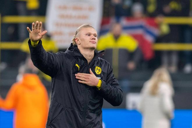 格拉斯纳谈对阵曼联：一周内第三次对三后卫阵型的球队很有趣（格拉斯纳谈战曼联：一周第三次遭遇三后卫球队，颇感有趣）